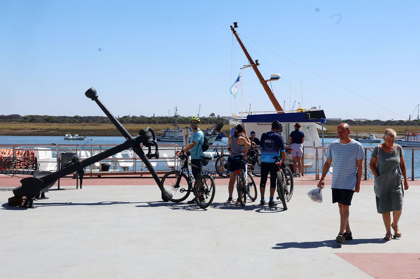 Imágenes veraniegas en Punta Umbría y en las playas de El Portil y La Bota