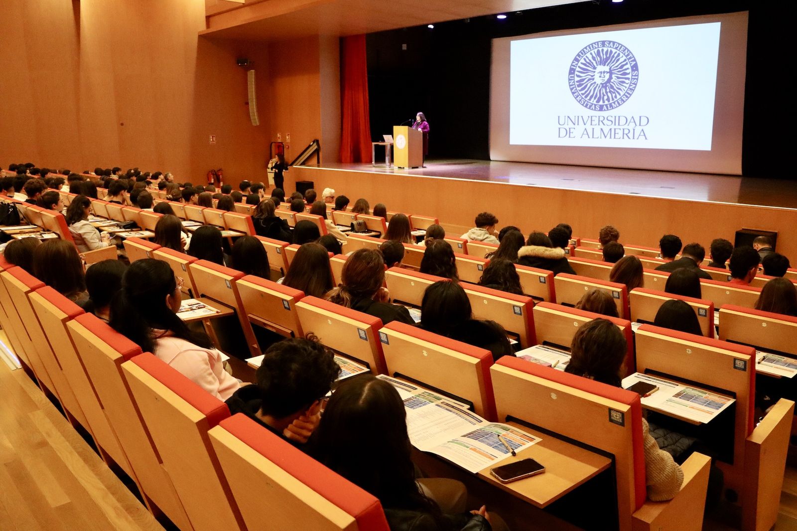 Las imagenes de la visita del alumnado  de 4º de ESO a la UAL