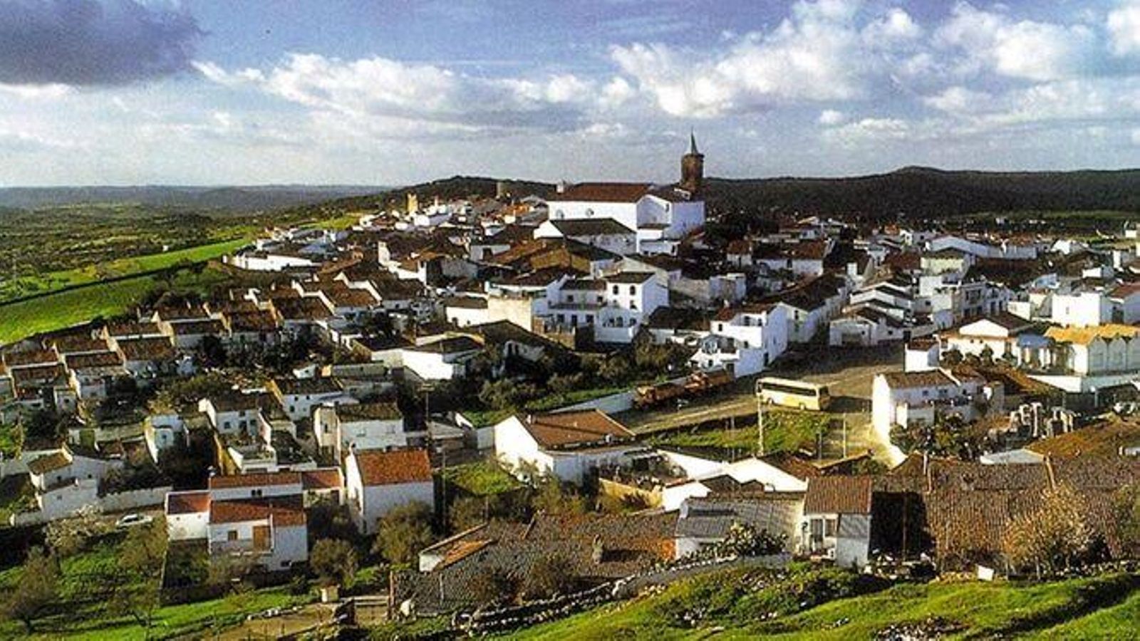 ¿Sabes qué pueblo onubense es el que se encuentra más lejos de Huelva capital?
