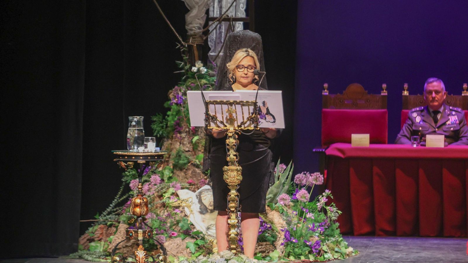 Fotogalería: El Pregón Oficial de la Semana Santa de Granada 2025