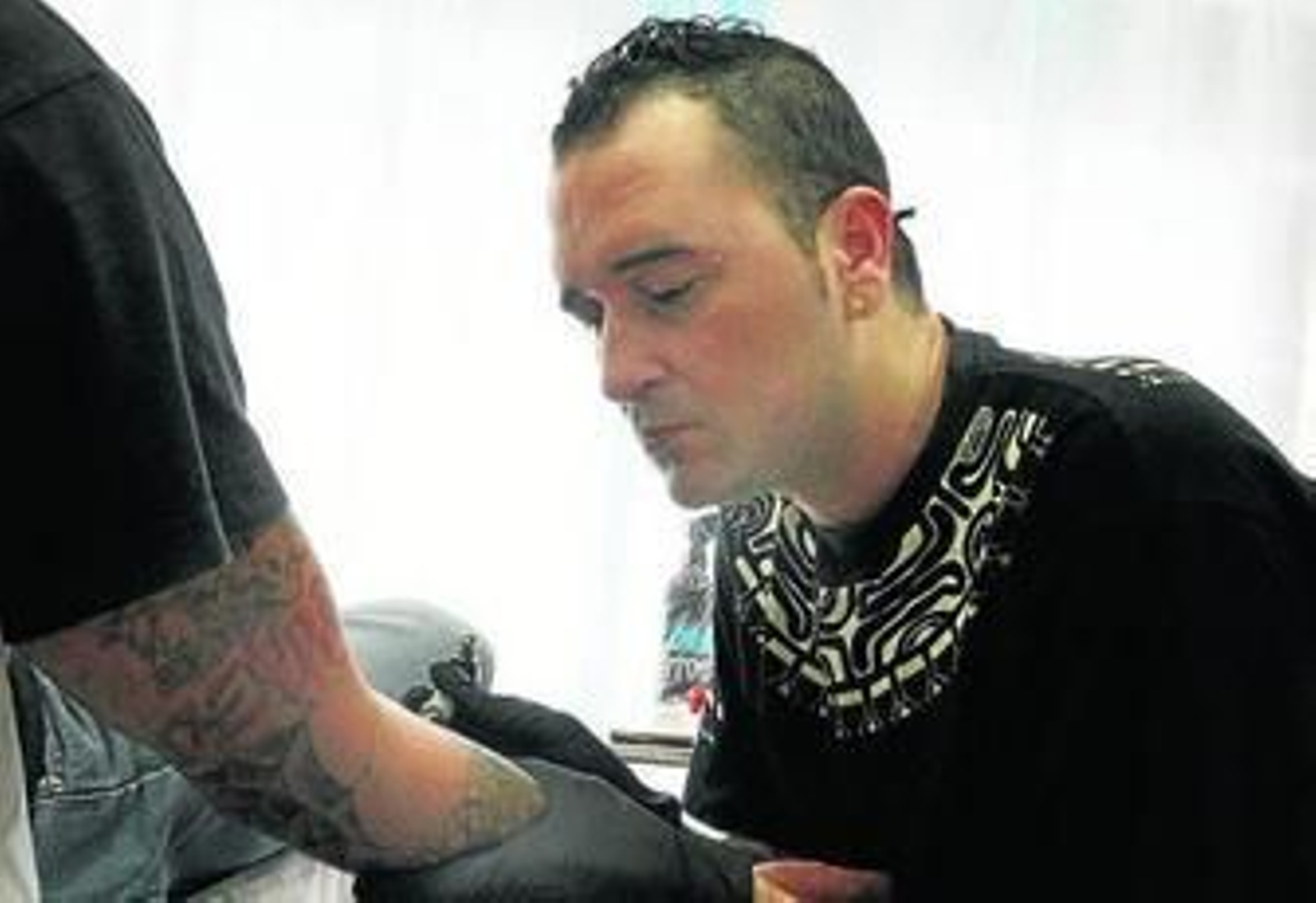 "Me viene gente del extranjero a tatuarse; es un orgullo"