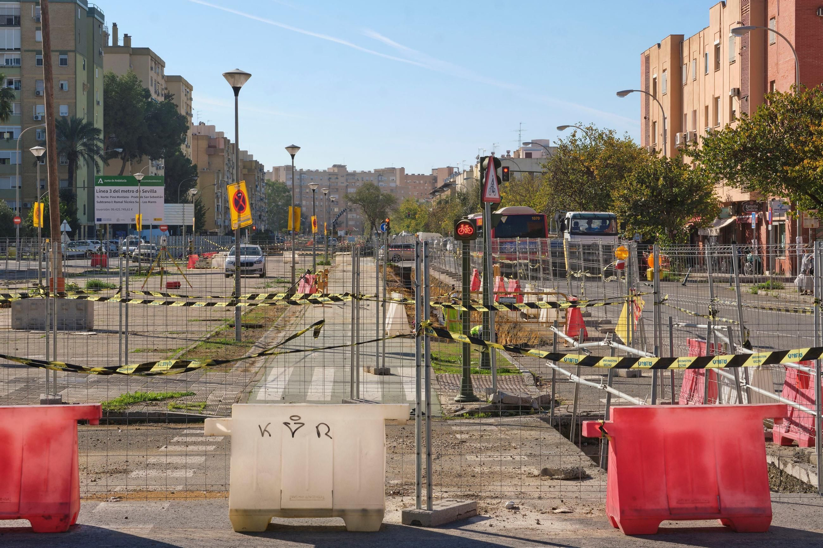 Obras linea 3 del Metr (9927931).jpg