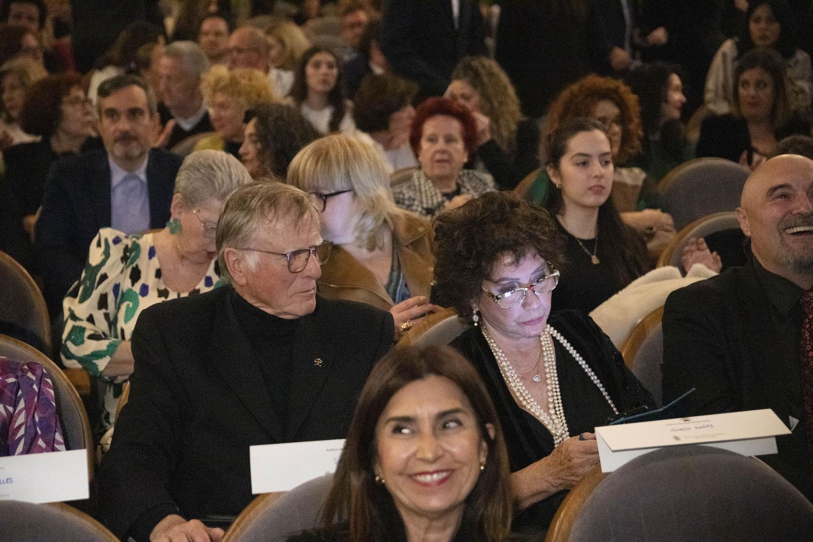 El estreno en Almería del largometraje documental "Concha Robles", en imágenes