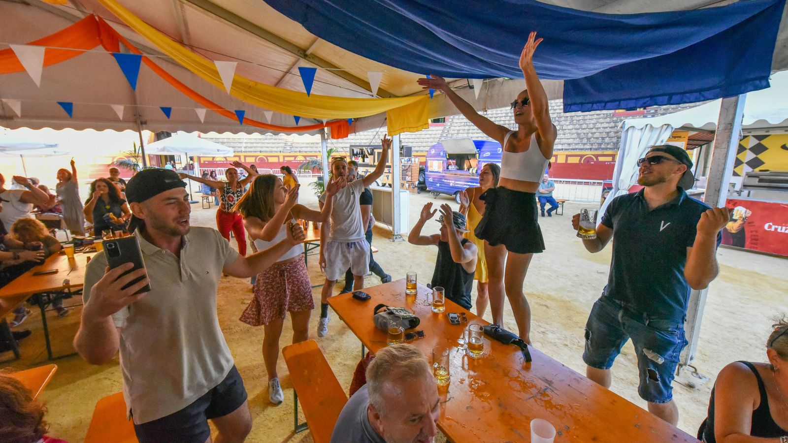 El Oktoberfest de Algeciras, en imágenes