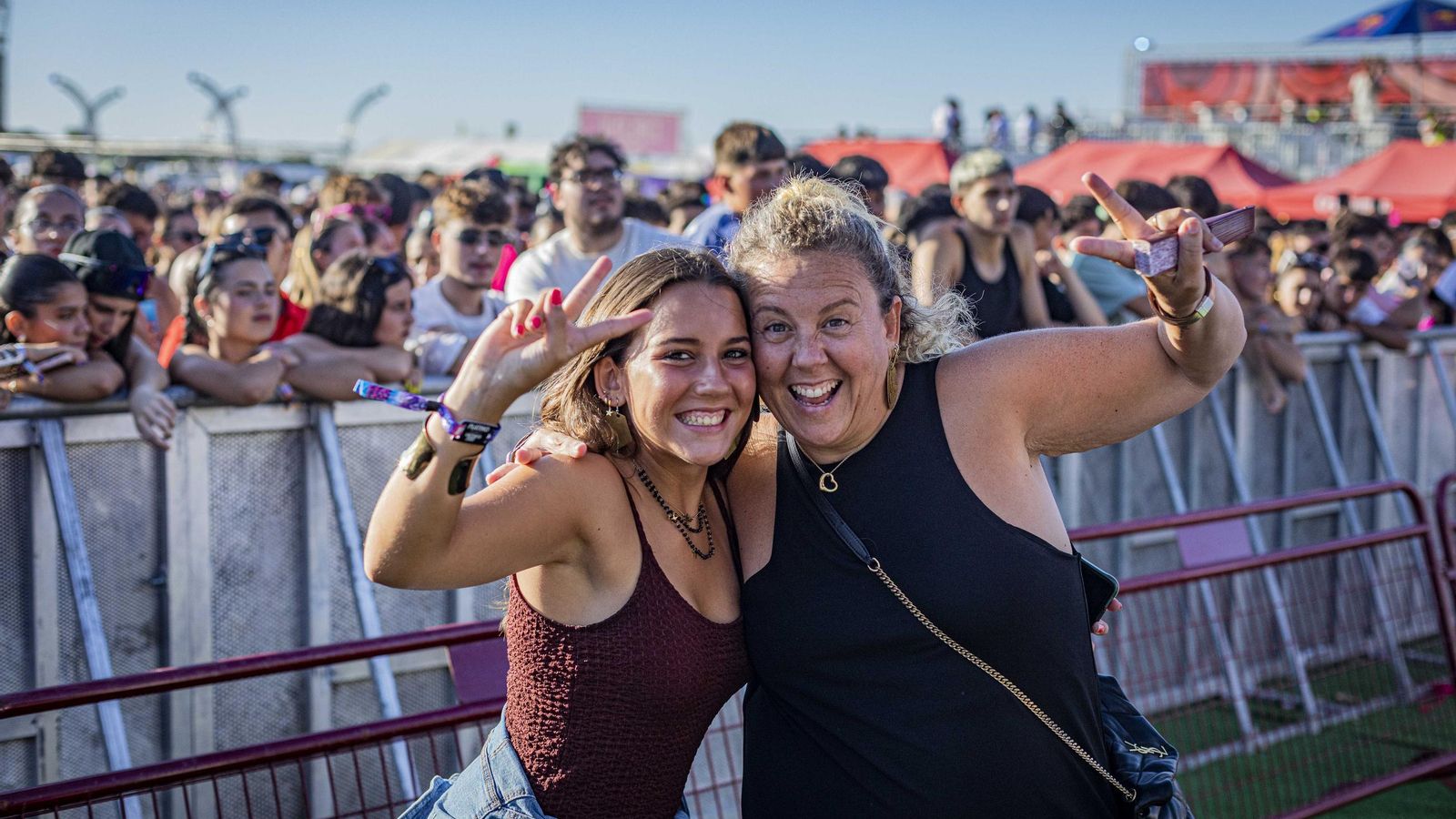 Búscate en las imágenes del jueves de Puro Latino 2024 en El Puerto