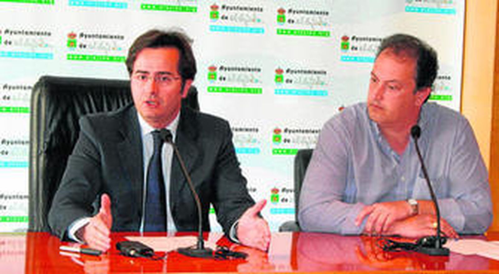 El alcalde y el portavoz del equipo de gobierno y concejal de Hacienda.