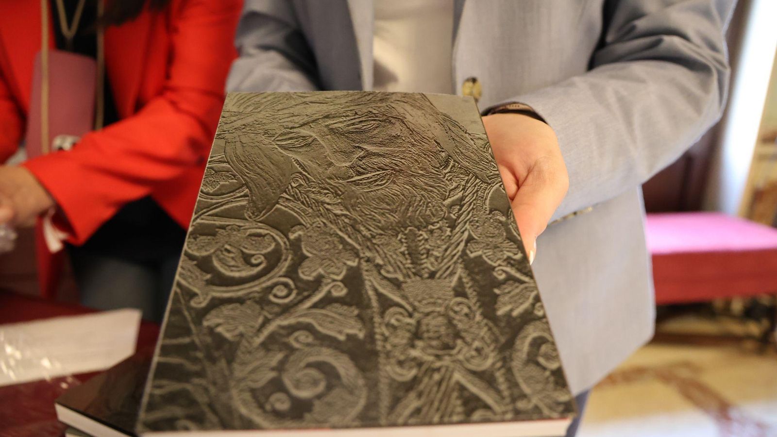 Presentación de la Guía de Semana Santa del Ayuntamiento de Huelva.