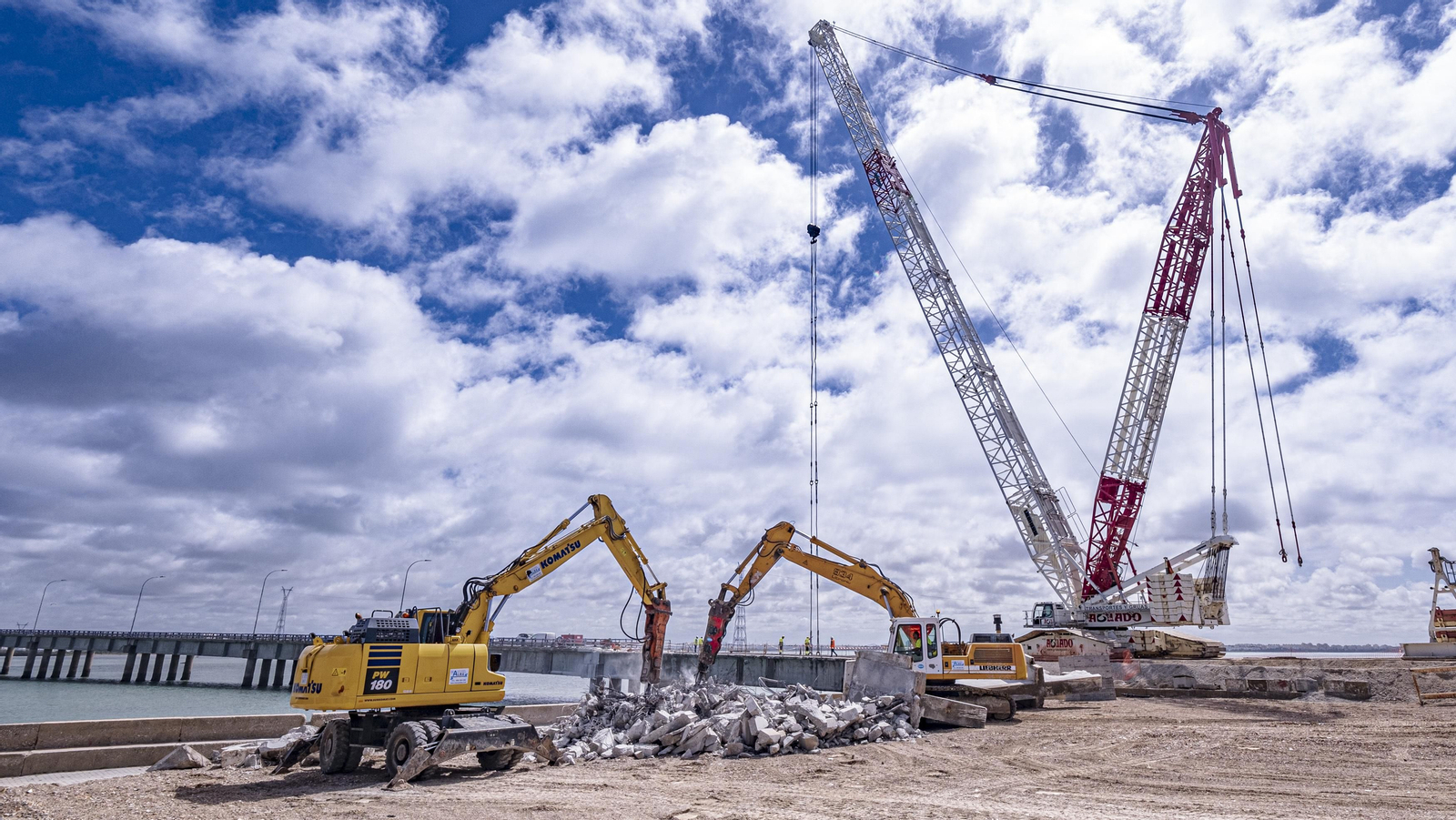Las imágenes de la impresionante obra de sustitución del vano 30 del Puente Carranza