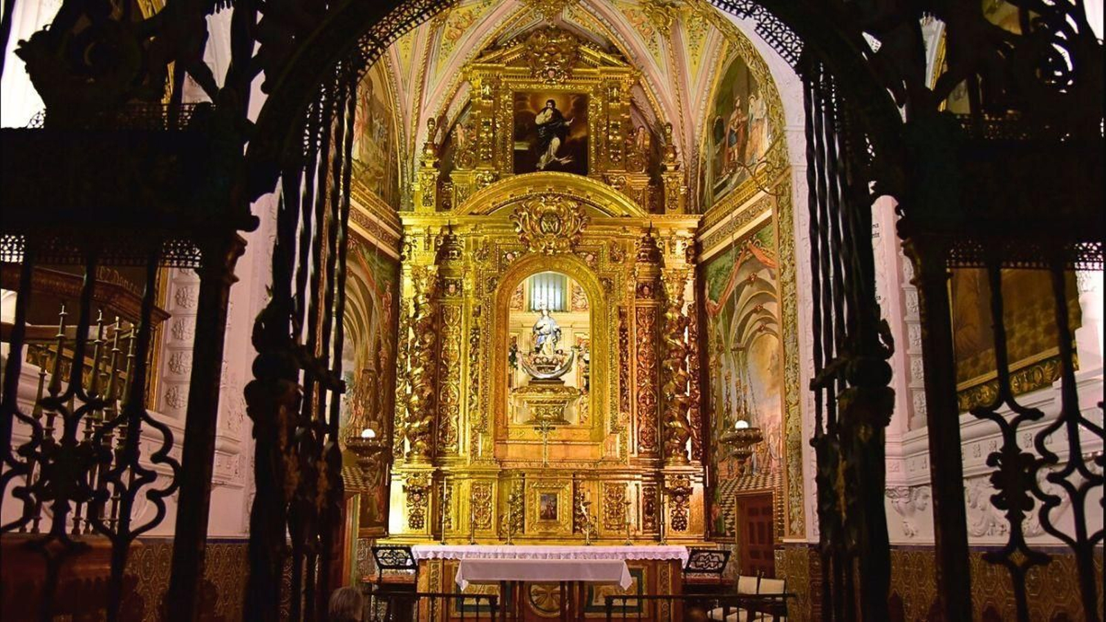 El enrejado de San Andrés es del siglo XVI y fue realizada por el maestro Bartolomé.