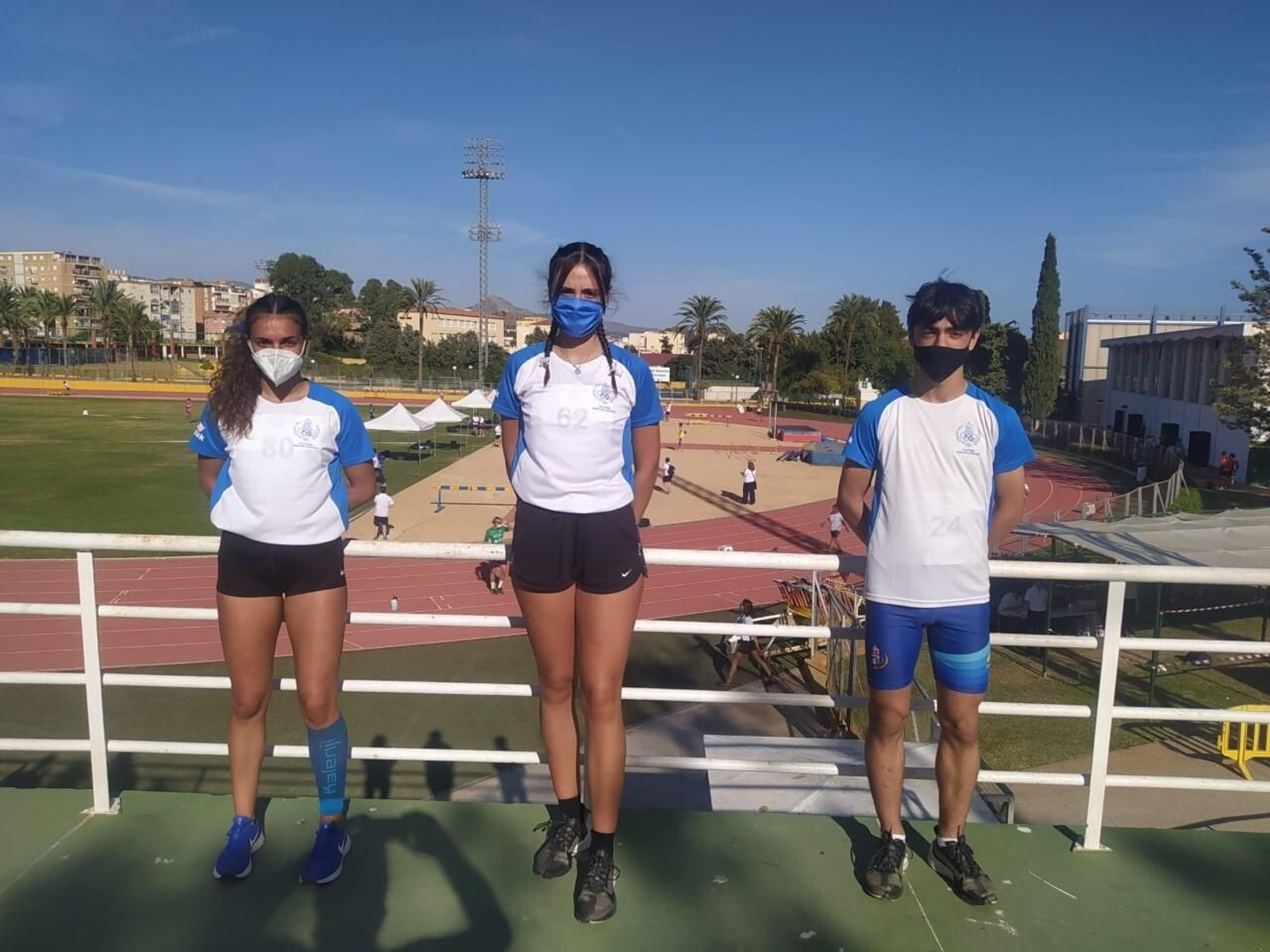 Los tres atletas participantes del Bahía de Algeciras.