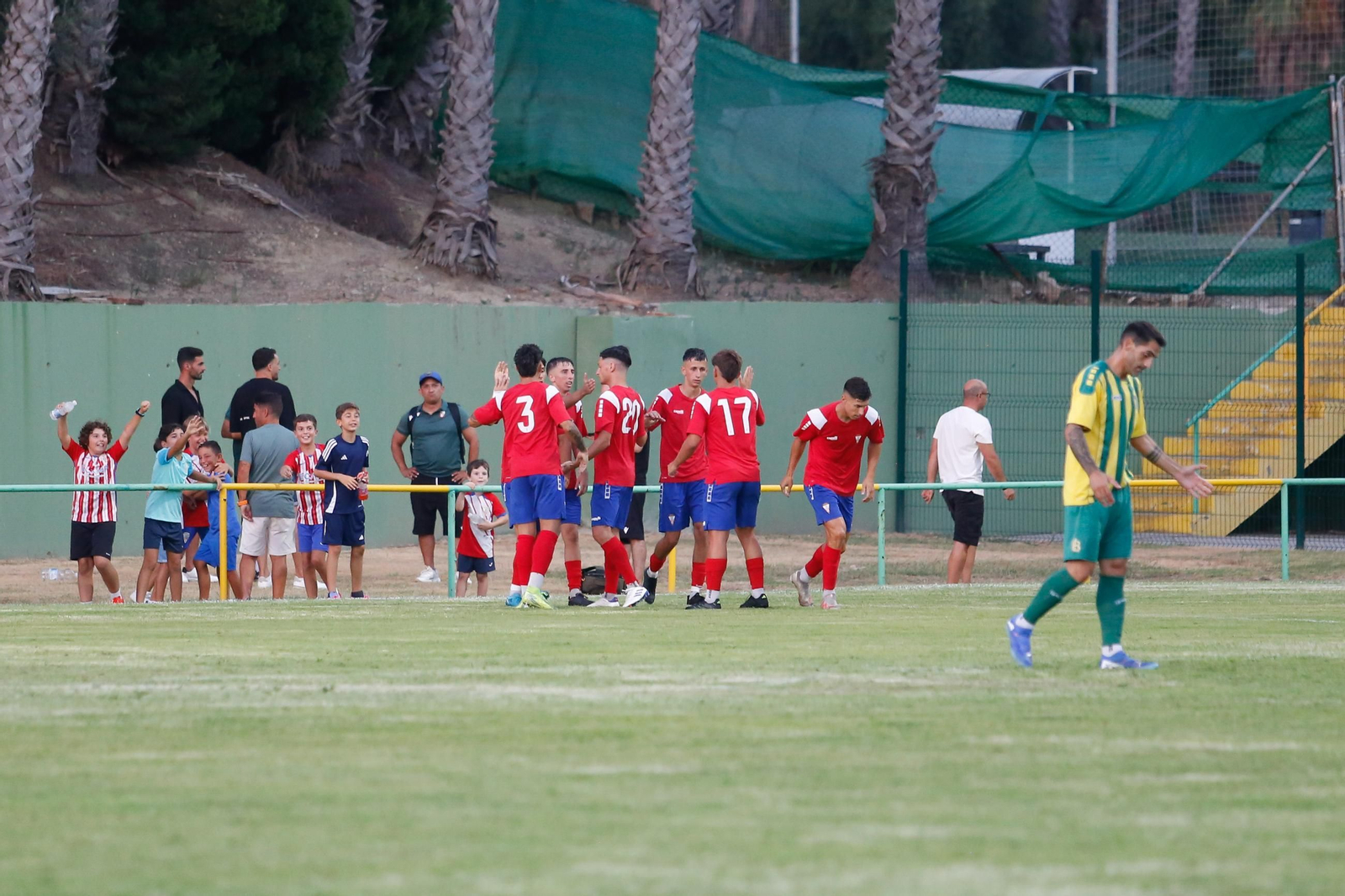 Las fotos del triangular en el estadio Carlos Piña de Los Barrios con el Algeciras CF y el Ceuta B