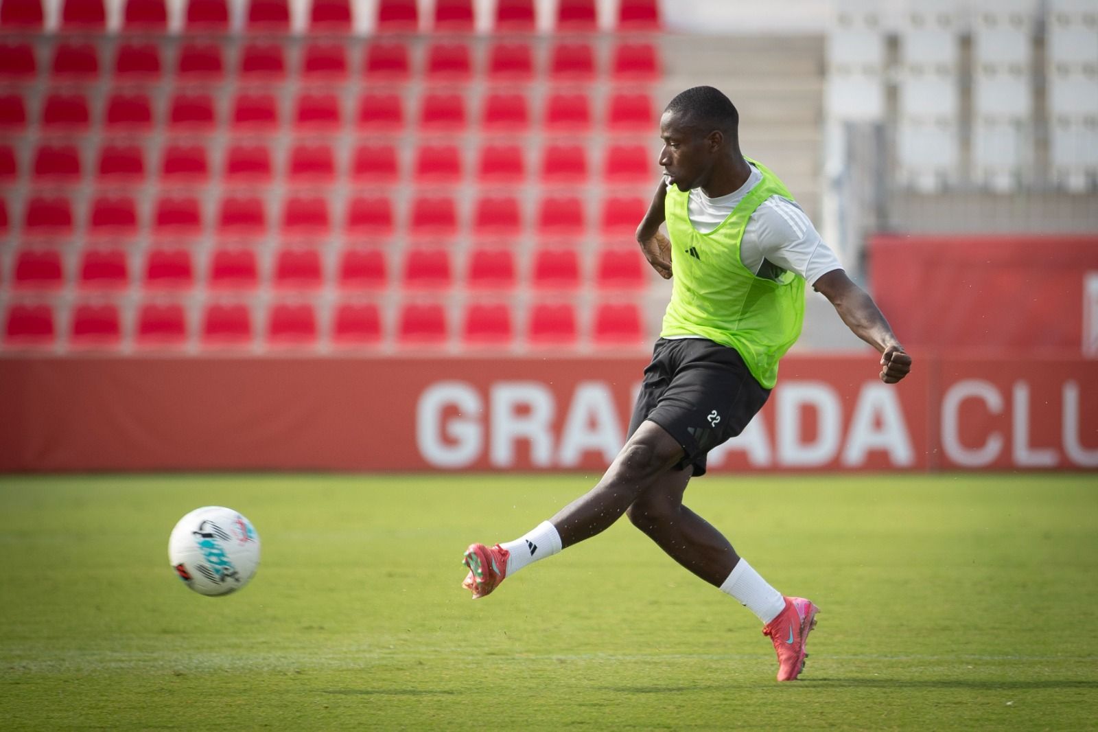 Las imágenes del entrenamiento del Granada CF