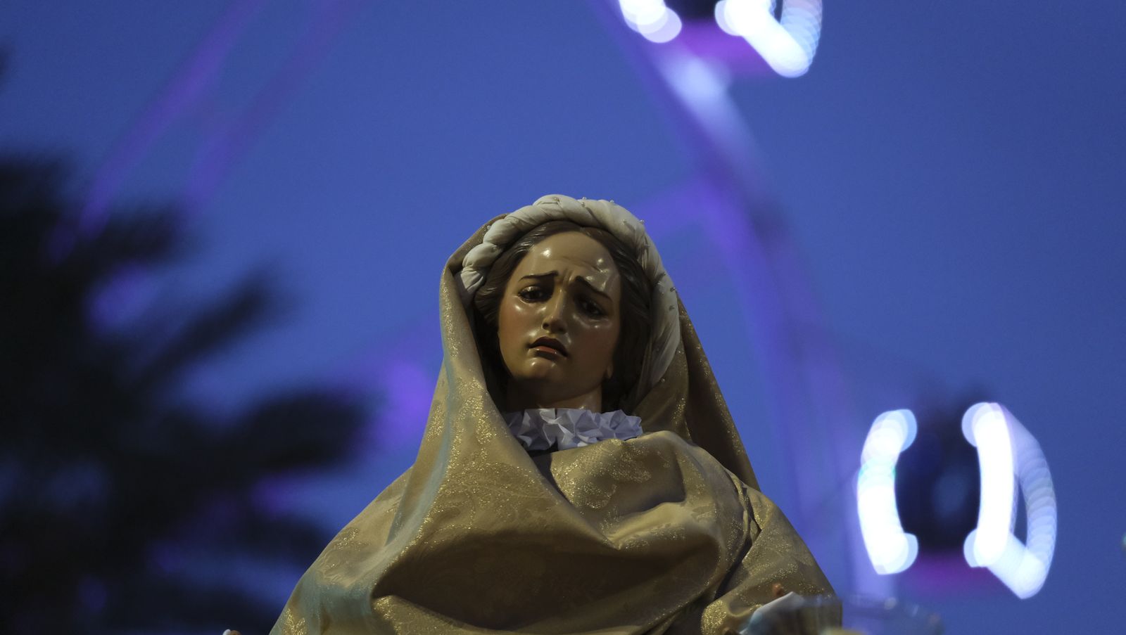 La procesión del Encuentro por las calles de Almería, en imágenes