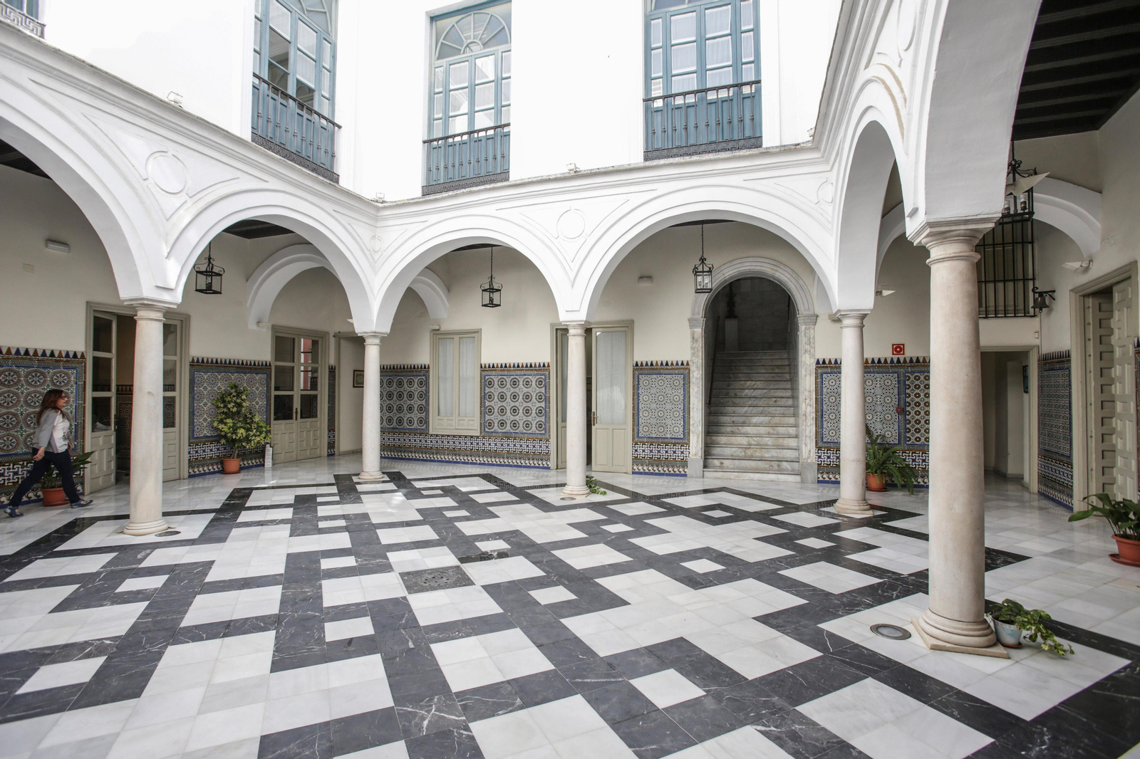 El patio principal de la Casa Fabiola.