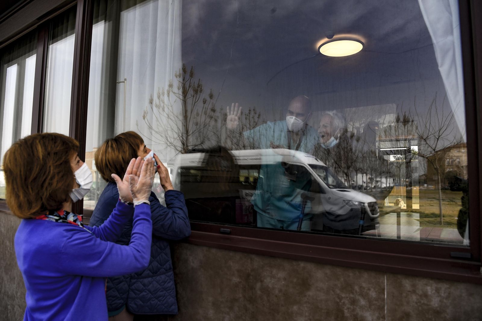 Visitas en el centro María Auxiliadora de Churriana de la Vega, del Grupo La Alfaguara.