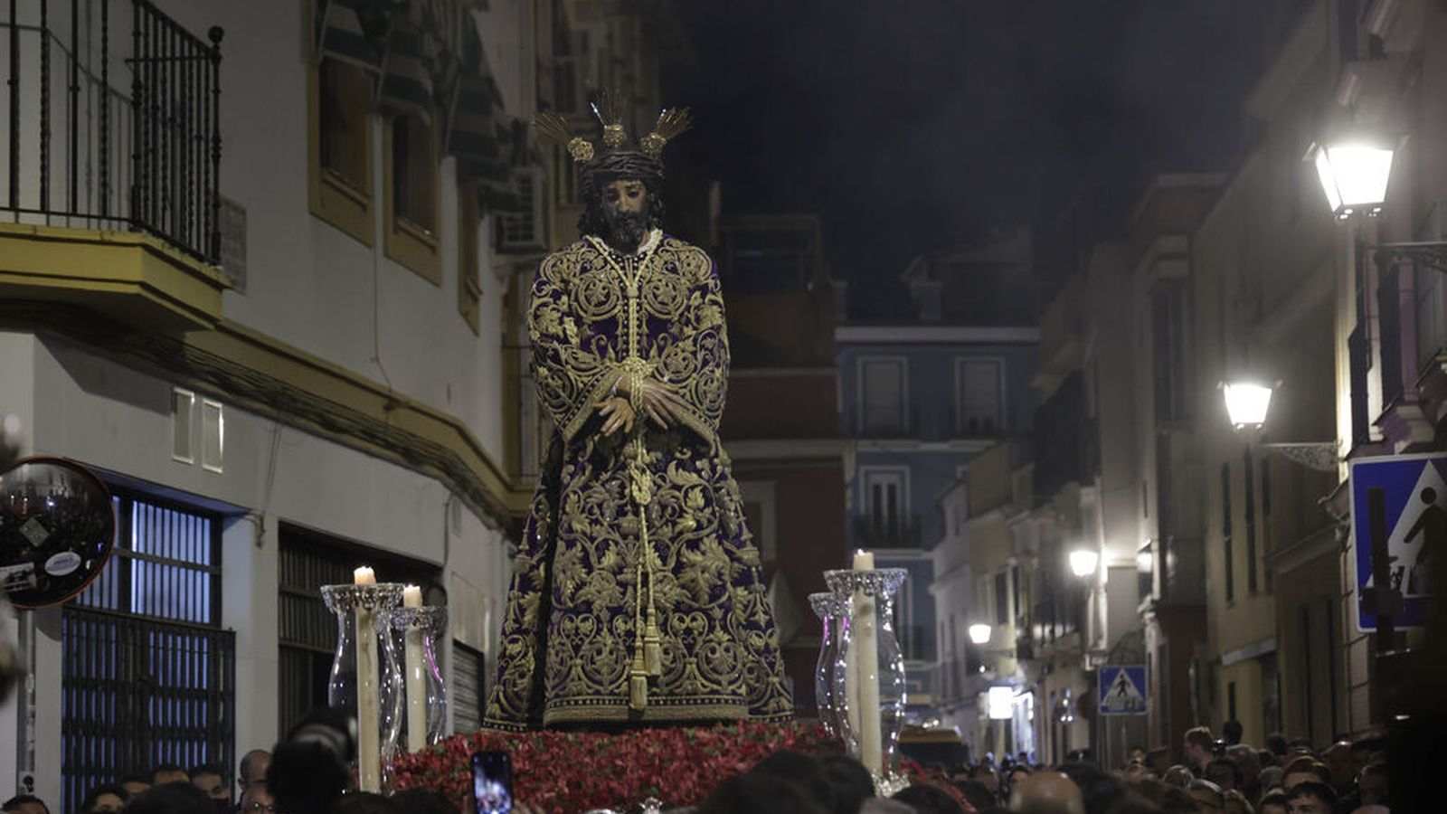 El Señor de la Sentencia vistió la túnica regionalista de Ojeda
