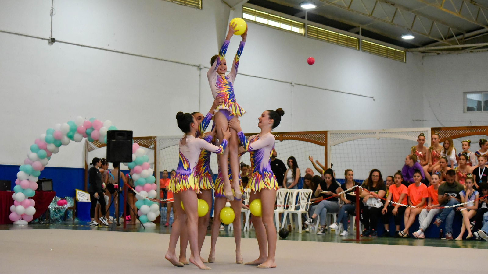 Tesorillo disfruta con su XI Trofeo de Gimnasia Rítmica
