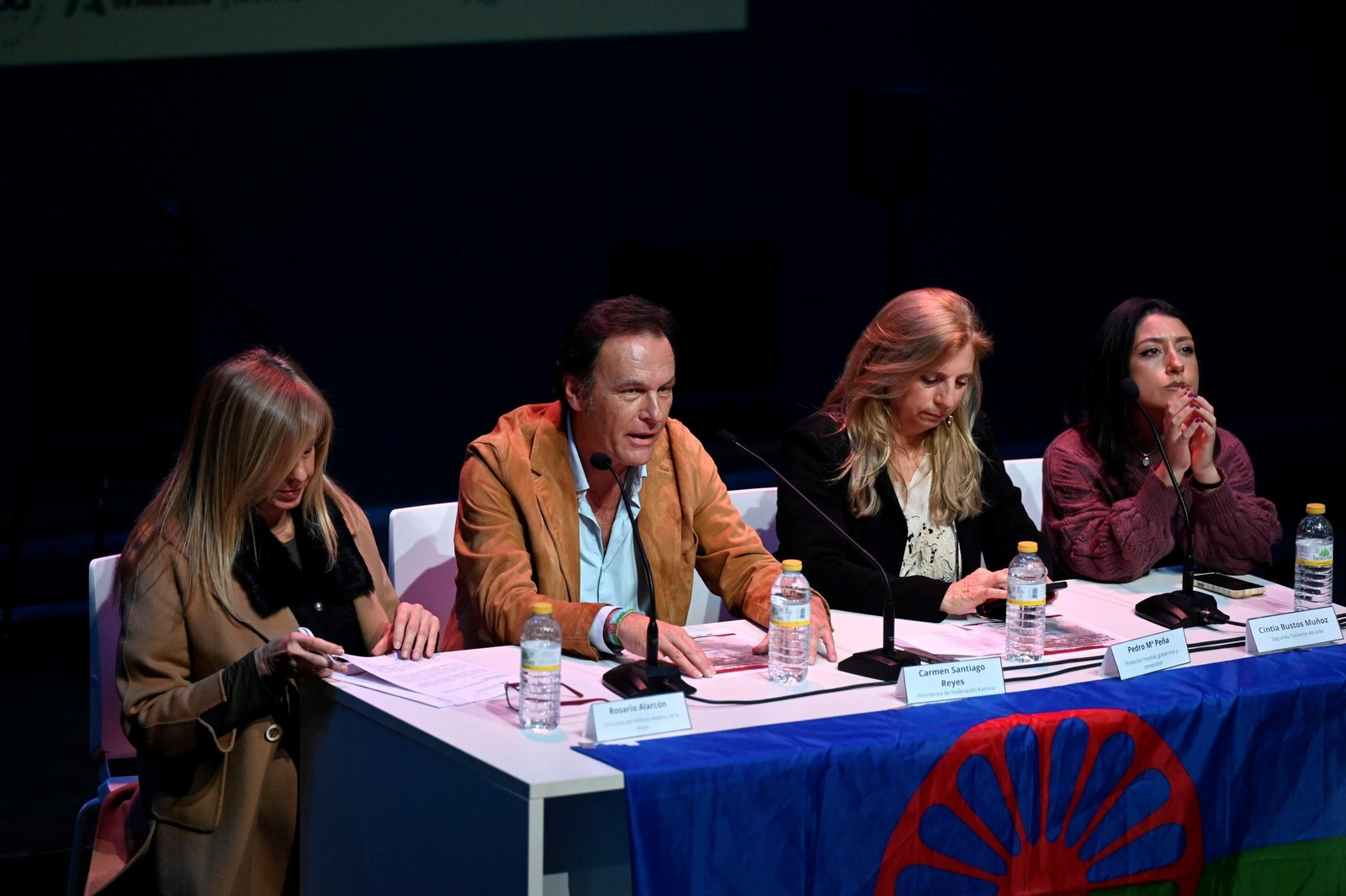 Acto de la Federación de Mujeres Gitanas Kamira en el C3A de Córdoba