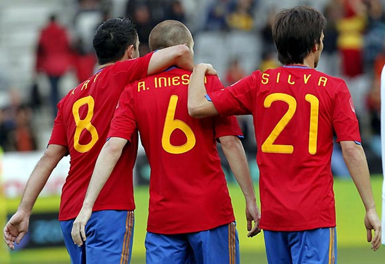 España se impone con apuros a Arabia Saudí (3-2)