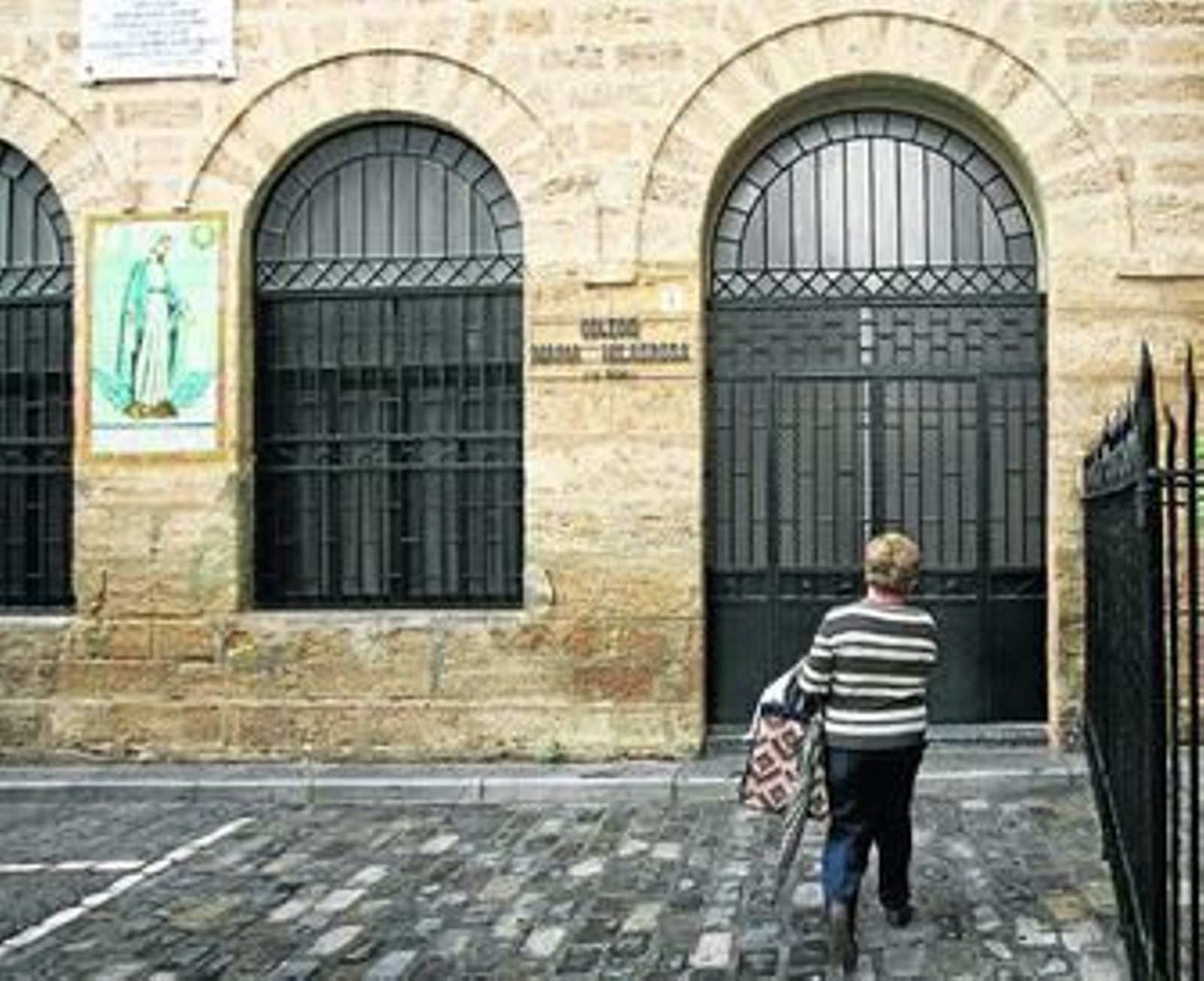 Fachada del colegio María Milagrosa, del que recientemente se ha hecho cargo la fundación Educatio Servanda.