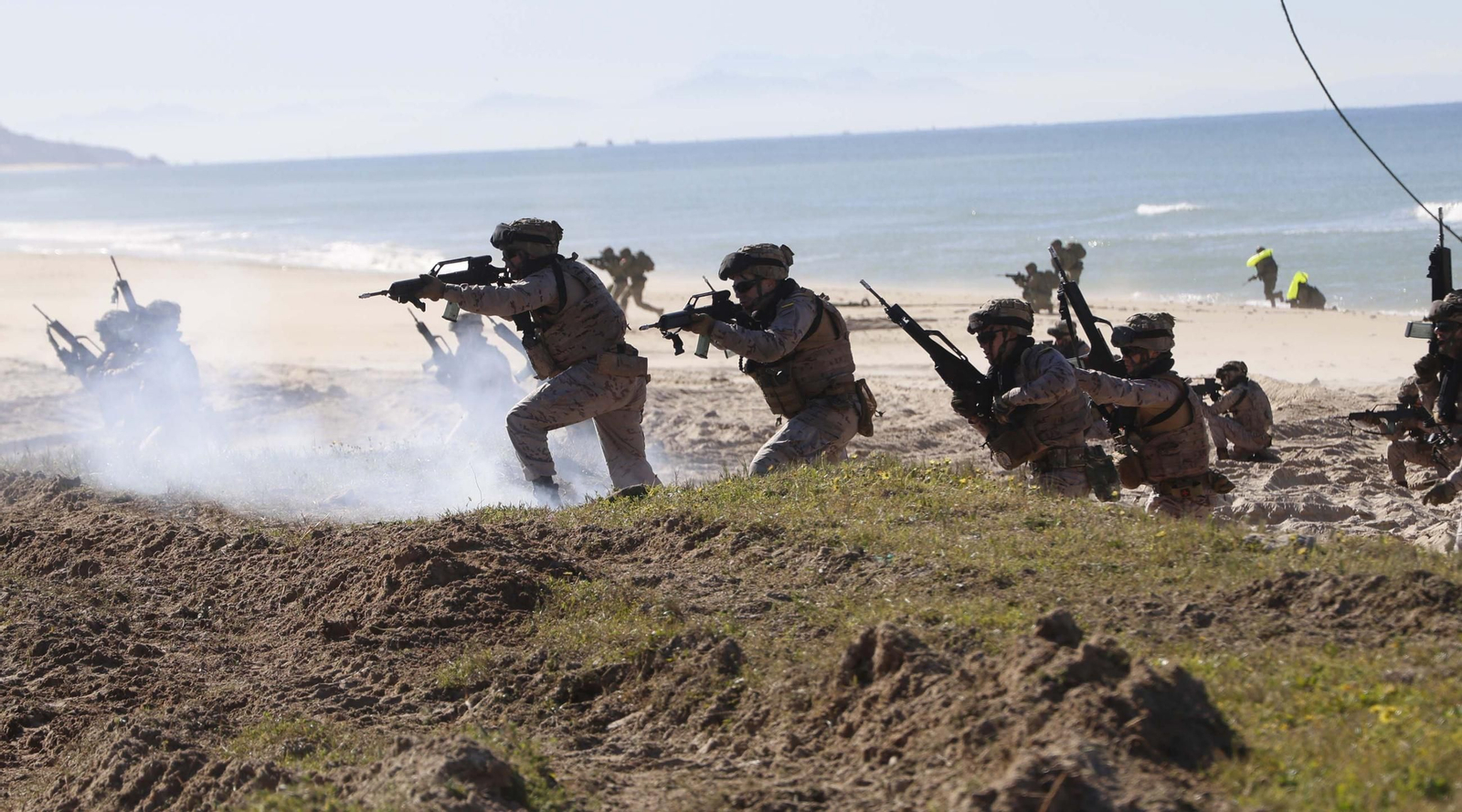 Las fotos del espectacular ejercicio de la Armada y la OTAN en el Retín