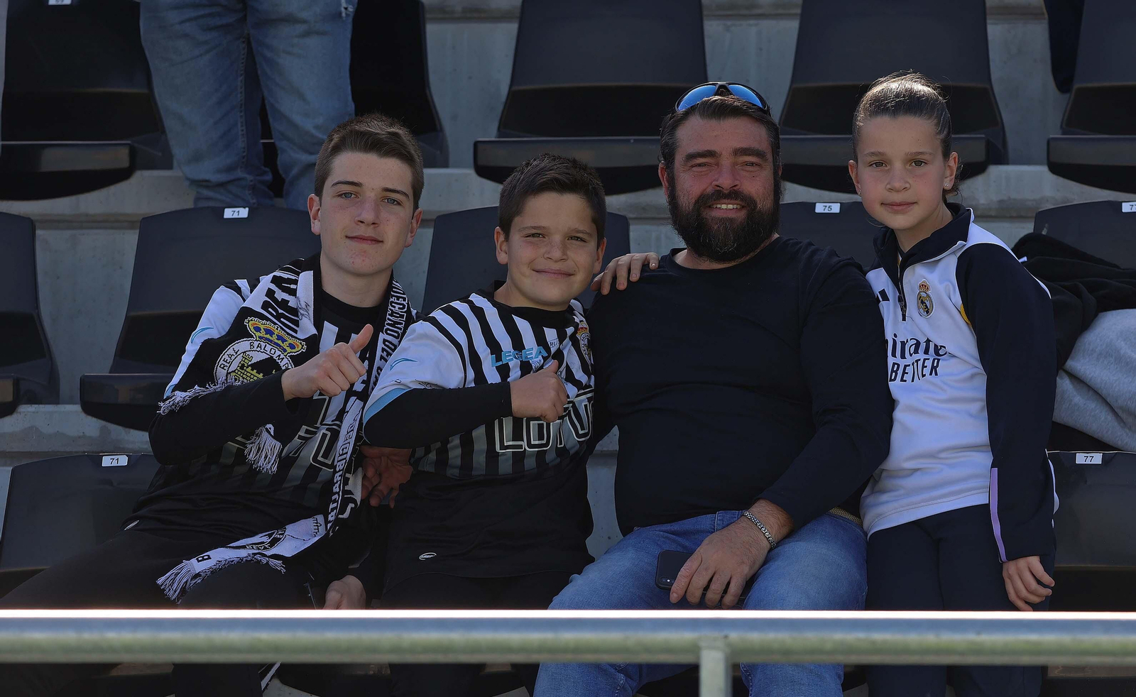 Búscate en el Ciudad de La Línea durante el Balona  - El Palo