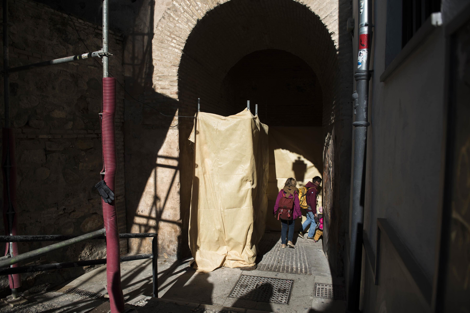 Las  imágenes de la limpieza de pintadas