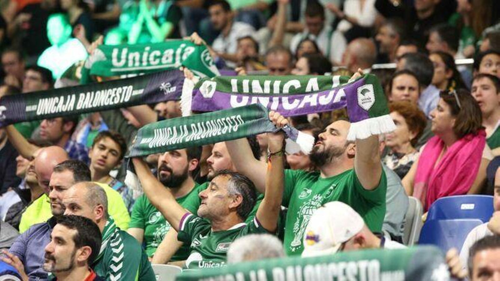 Afición del Unicaja durante el campeonato.