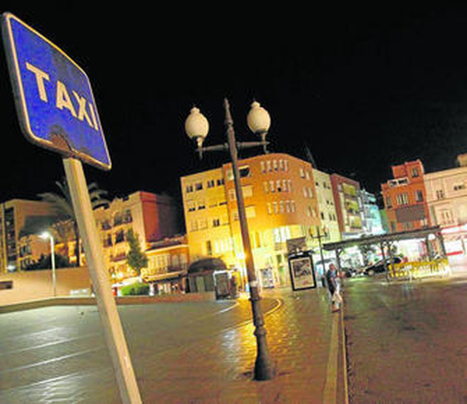 La parada de taxi de la Plaza de la Constitución.