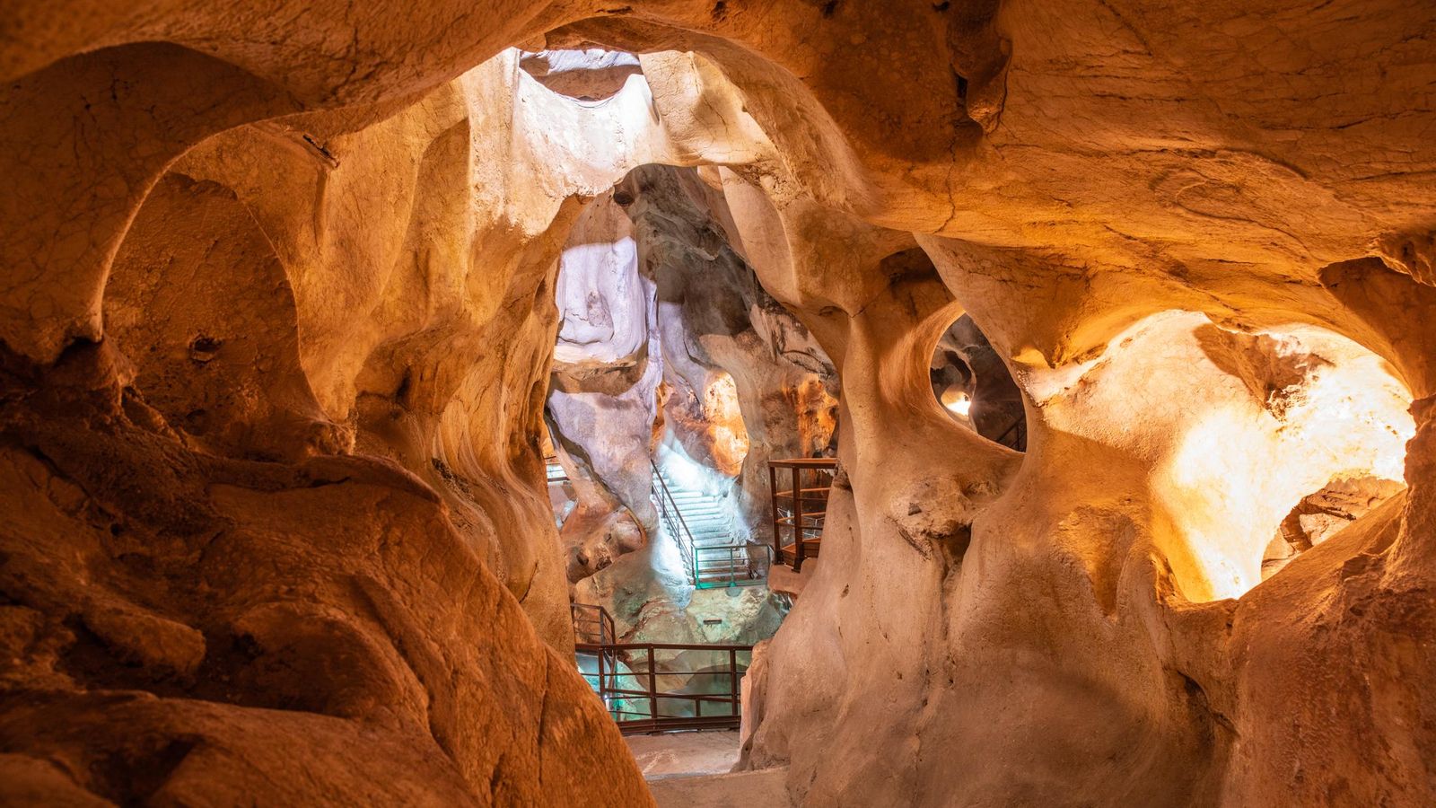 Cueva del Tesoro en Rincón de la Victoria