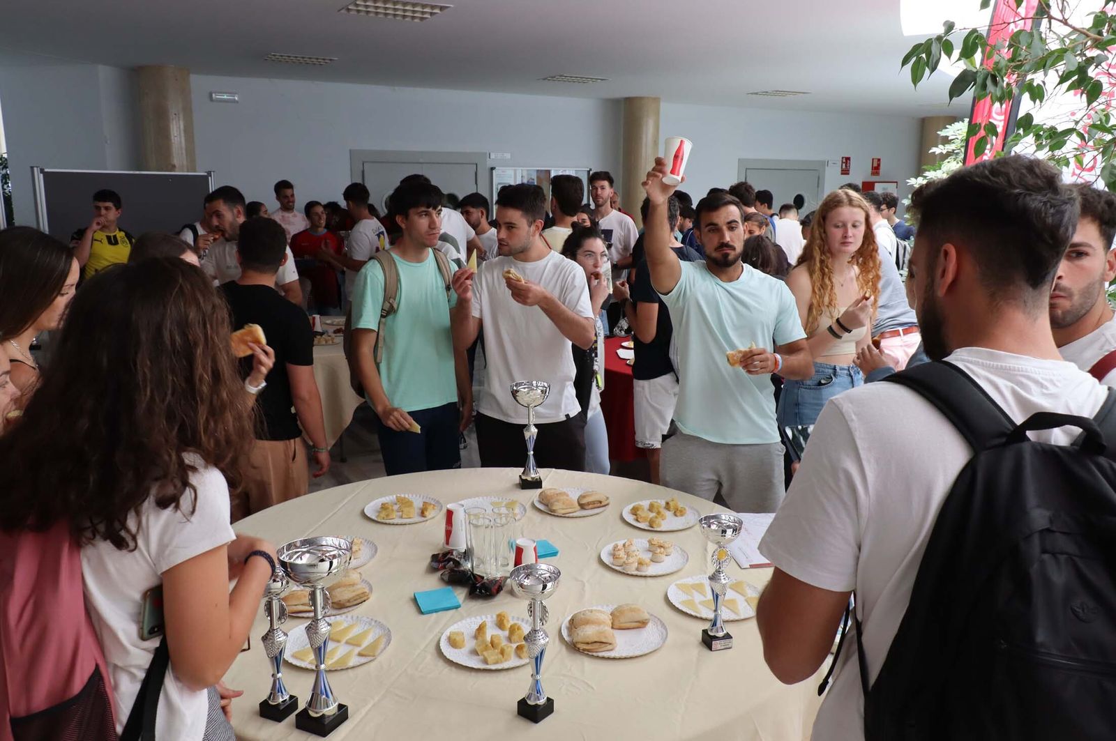 Imágenes del jueves 18 de mayo en Huelva