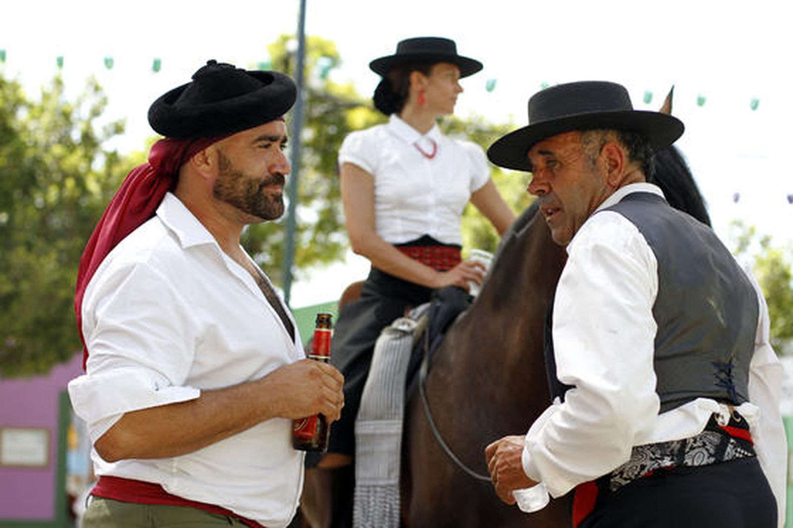 Hora de barrer la fiesta 

Foto: Lorena Avilés