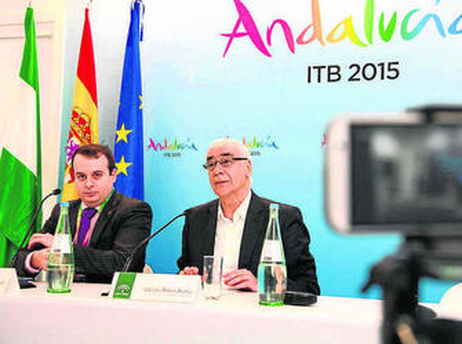 El consejero de Hoteles Playa, Daniel Rossel, junto a Luciano Alonso.