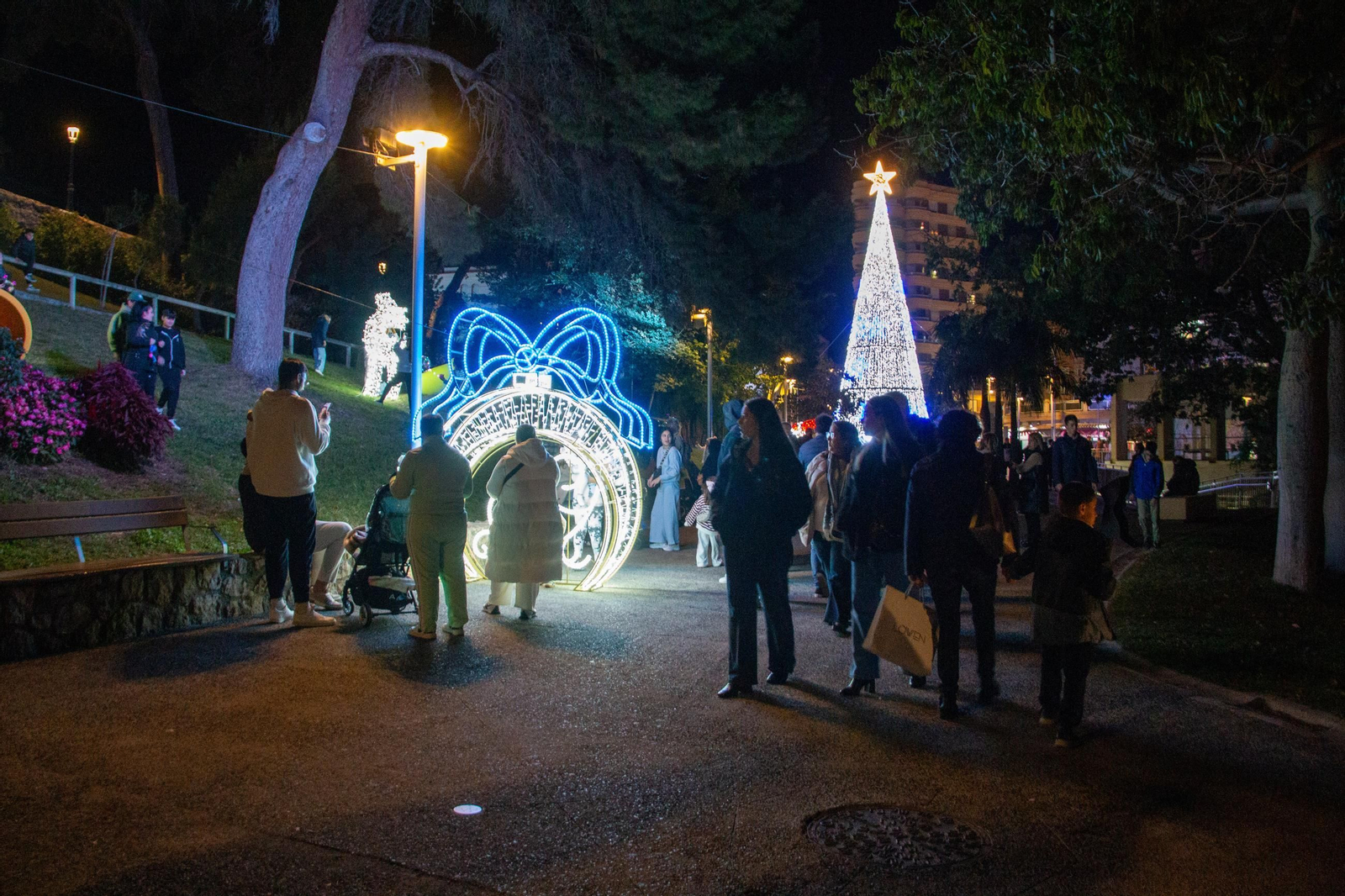 Así ha sido el encendido de las luces de Navidad de Motril