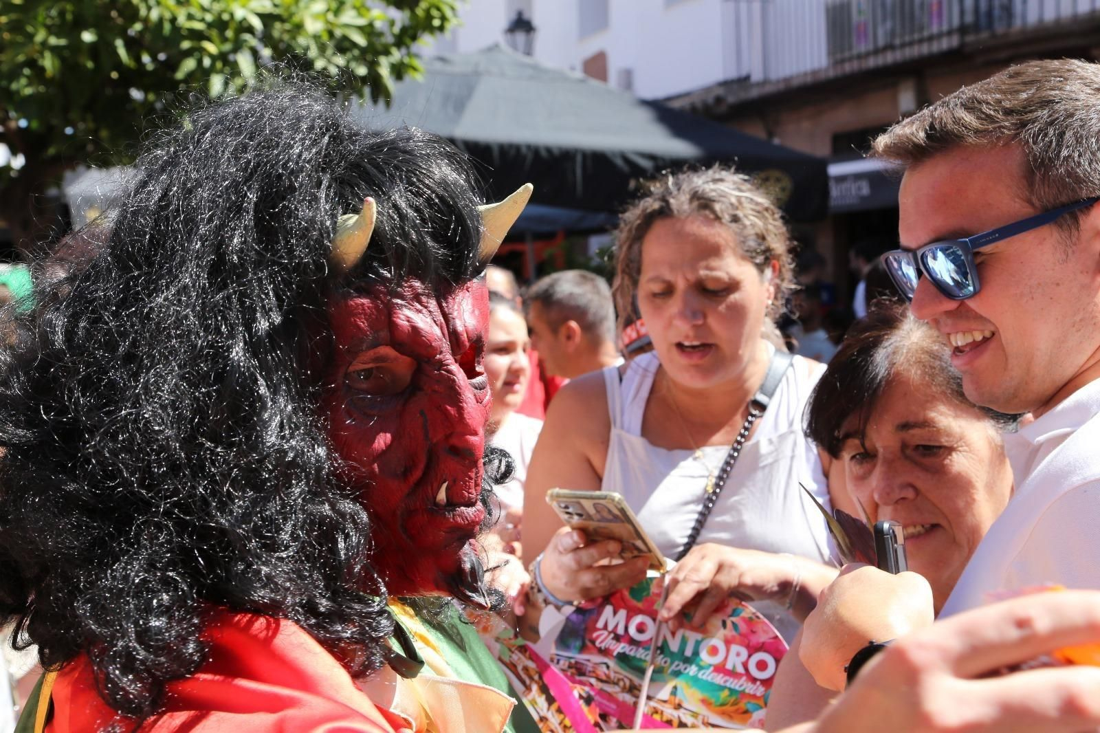 Las mejores imágenes de la fiesta de la Diablilla en Montoro: sustos, diversión y un espectacular tobogán gigante