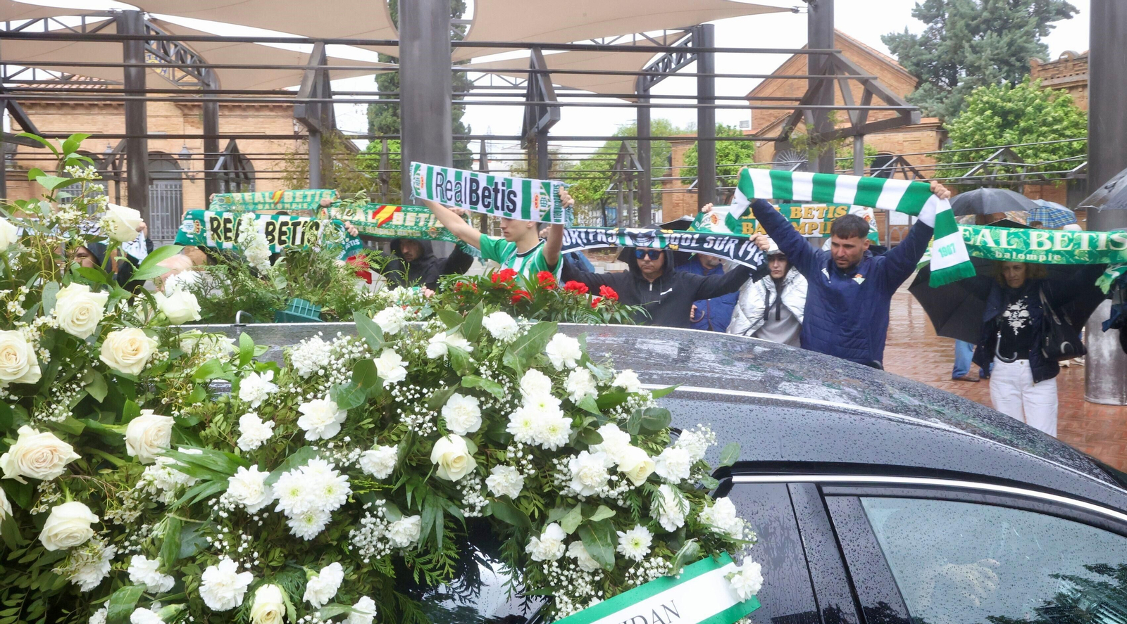 Las fotos del entierro de Manuel Ruiz de Lopera