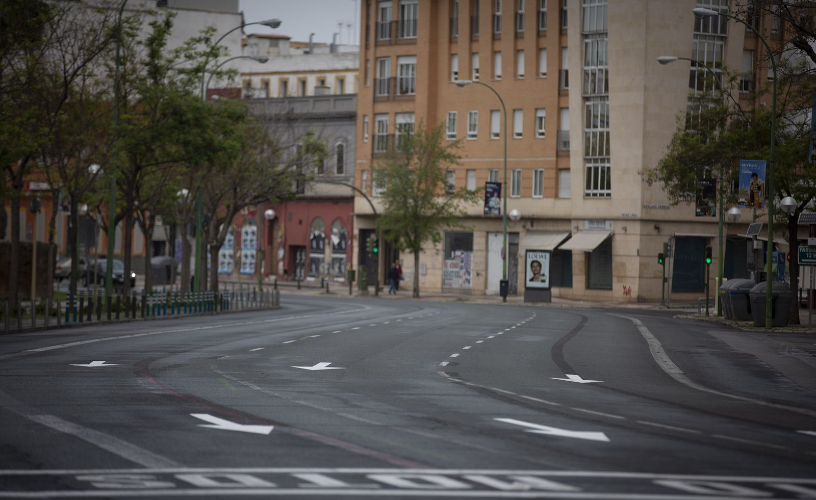 Coronavirus en Sevilla: Callejeando en una ciudad desierta