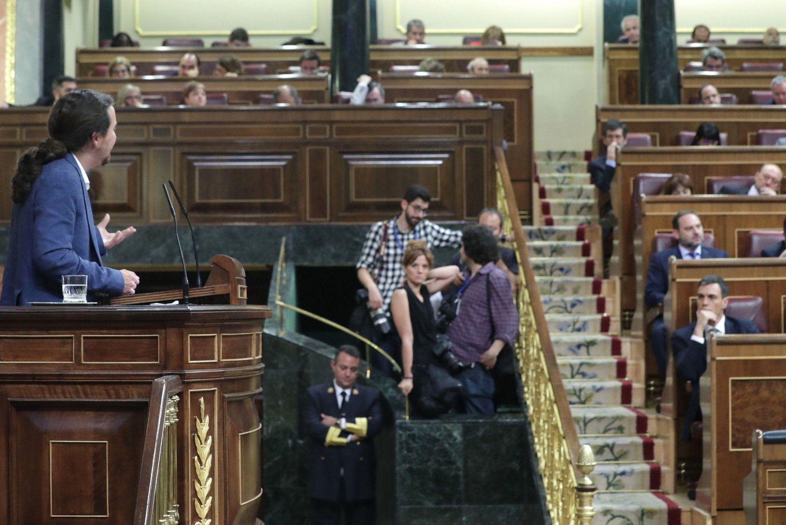Las imágenes de la moción de censura
