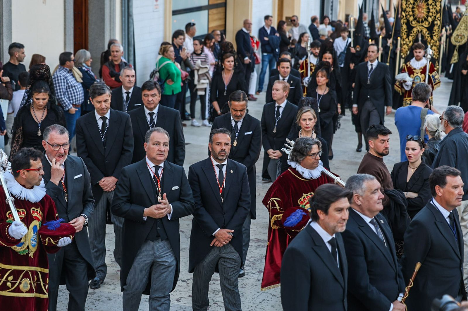 Fotografías de la Hermandad del Santo Entierro en el Viernes Santo