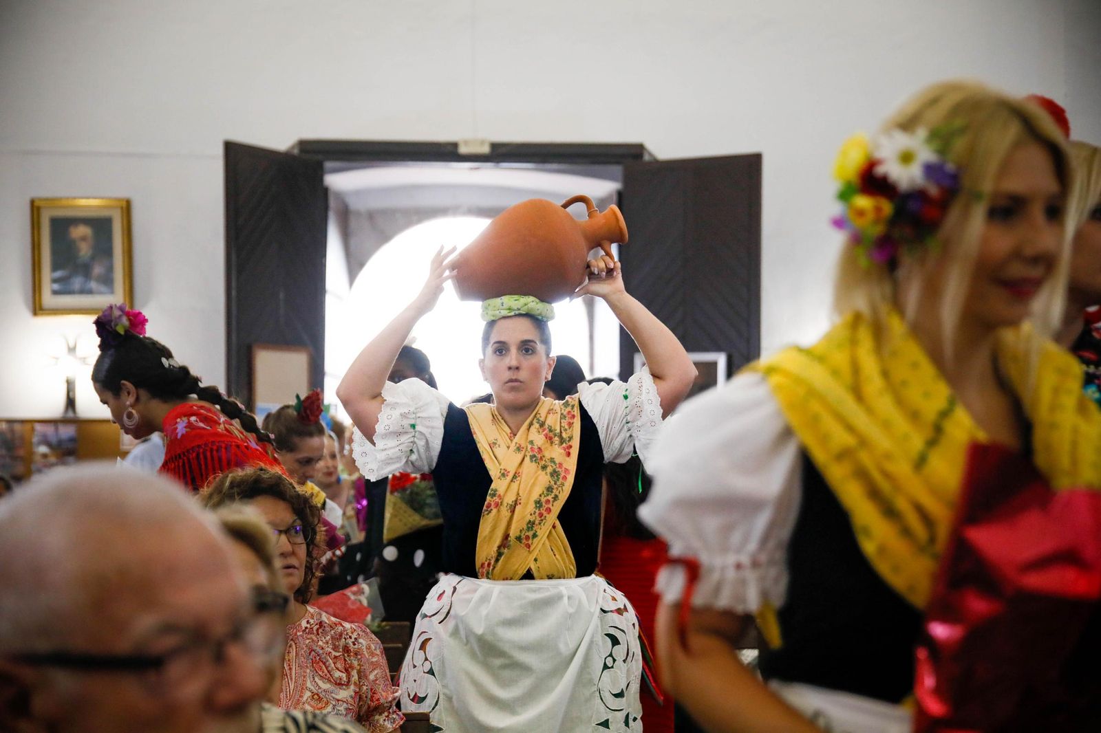 La Subida del Agua de las fiestas de Mojácar, en imágenes