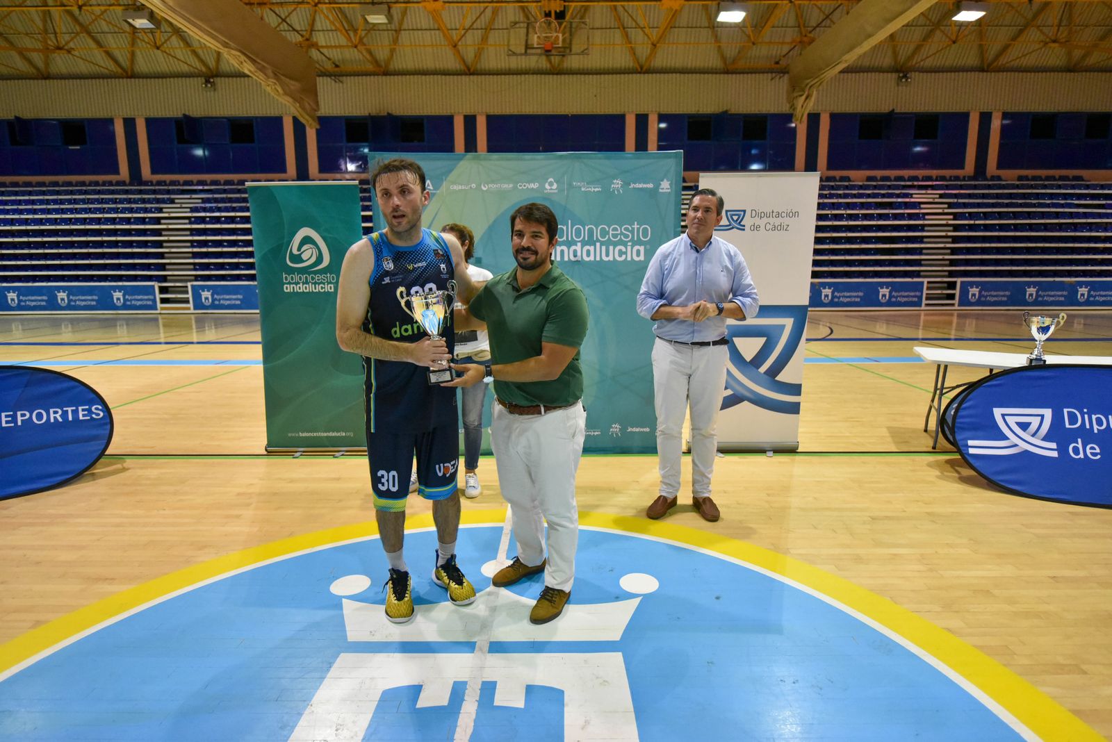 Las fotos del Udea - Ciudad de Huelva de la Copa Diputación de baloncesto