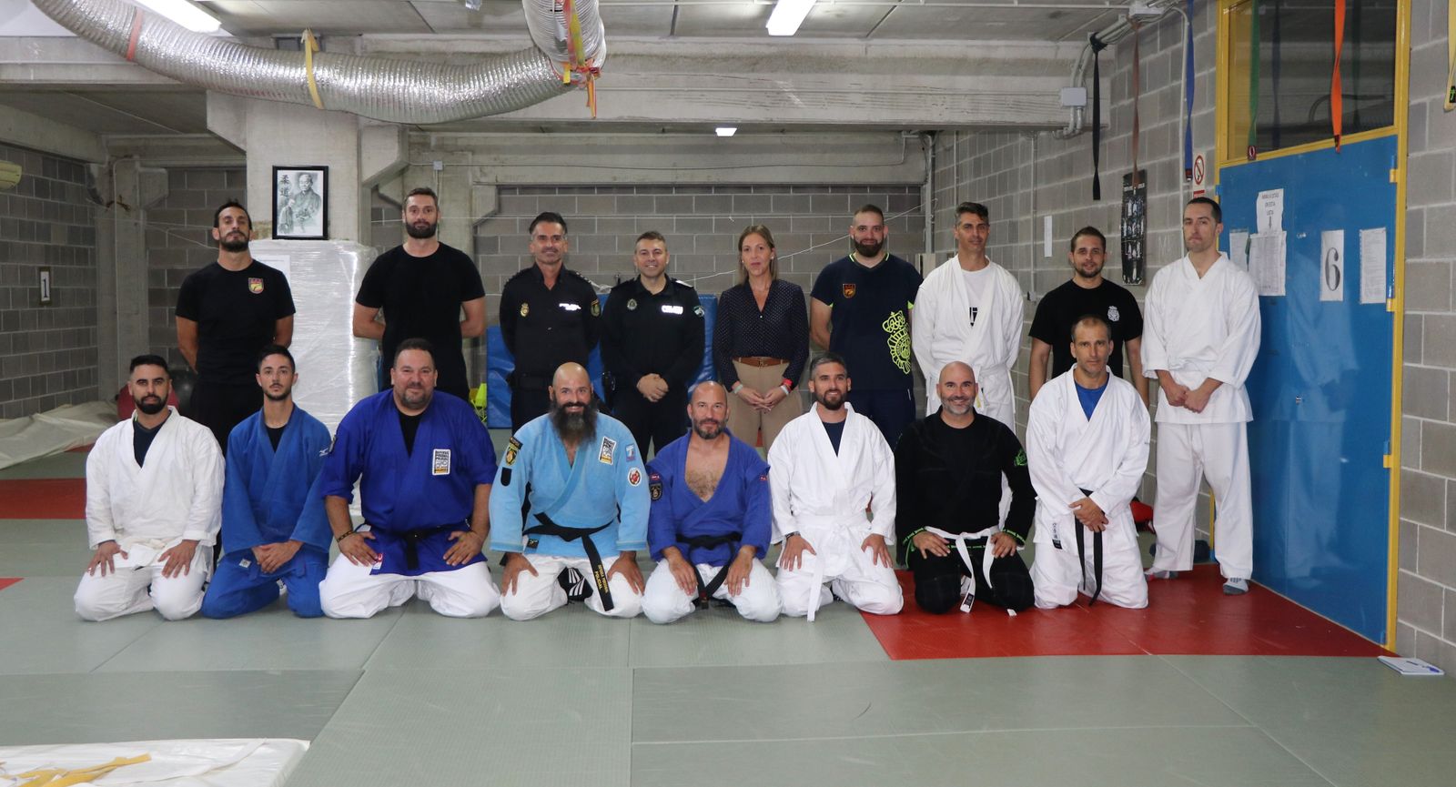 El Ayuntamiento de El Ejido colabora con la Policía Nacional para el desarrollo de un curso de defensa personal policial