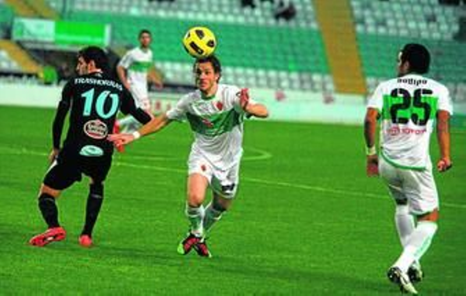 El Elche es un rival peligroso que llega a Huelva con la intención de sumar los tres puntos y seguir en la zona de privilegio.