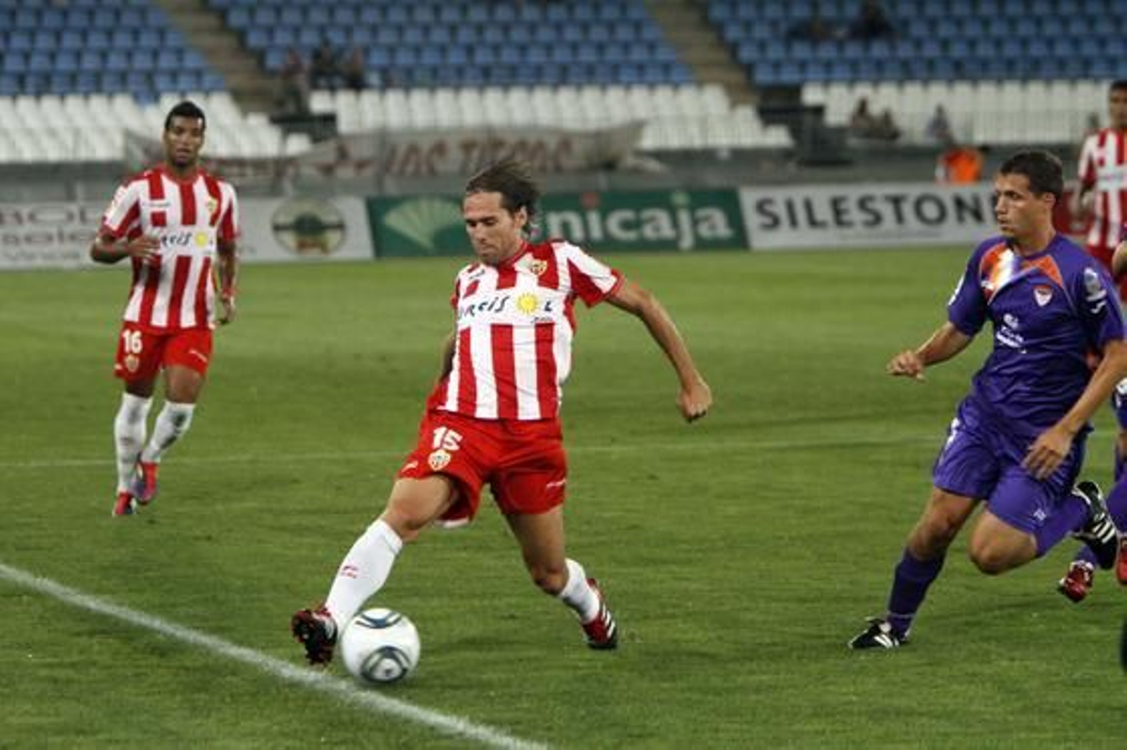 El UD Almería pasa de ronda en la Copa del Rey en un partido aburridísimo.

Foto: Ricardo García