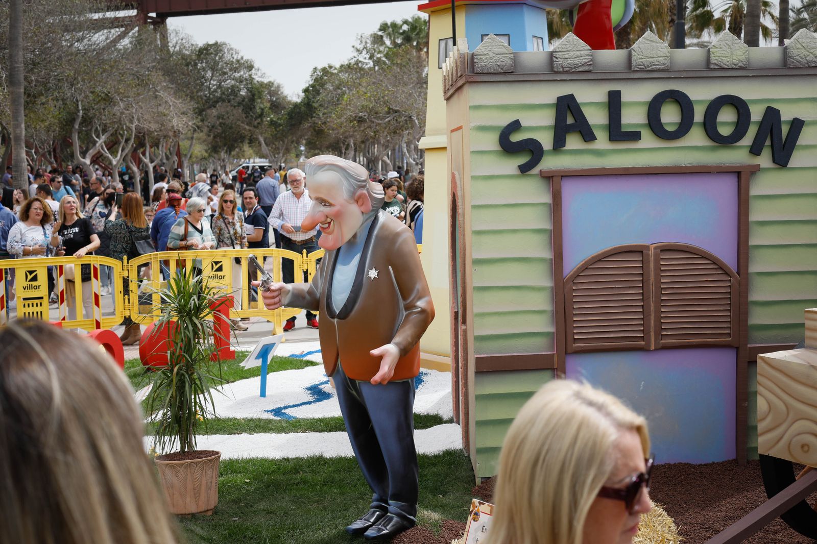 Las mejores imágenes de la "Globotá" en las fallas de Almería