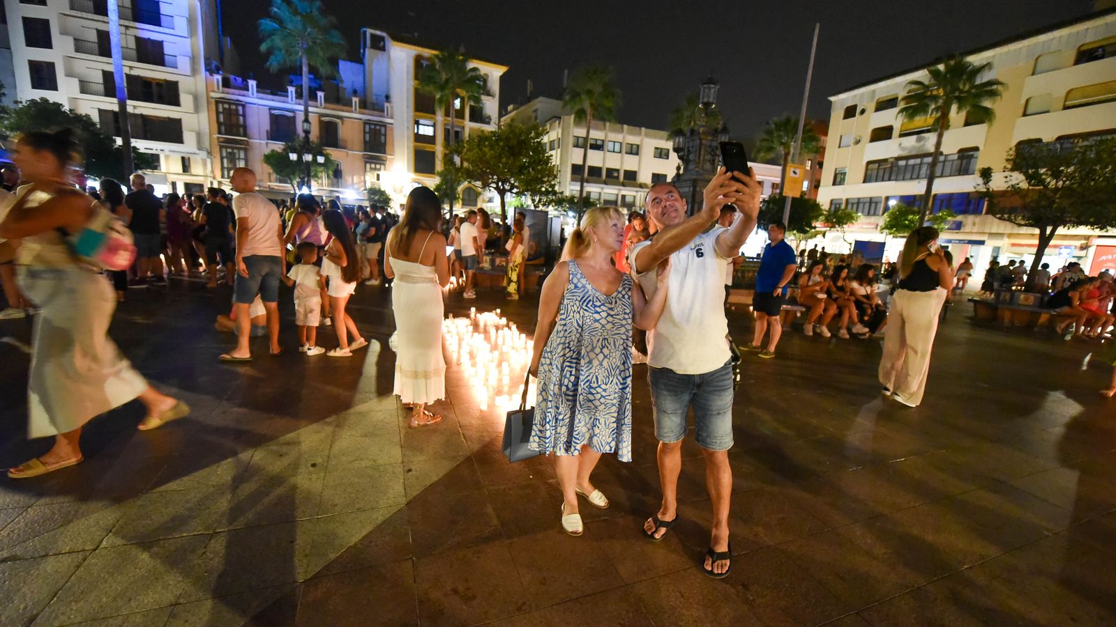 La noche de las velas y Perseidas de Algeciras, en imágenes