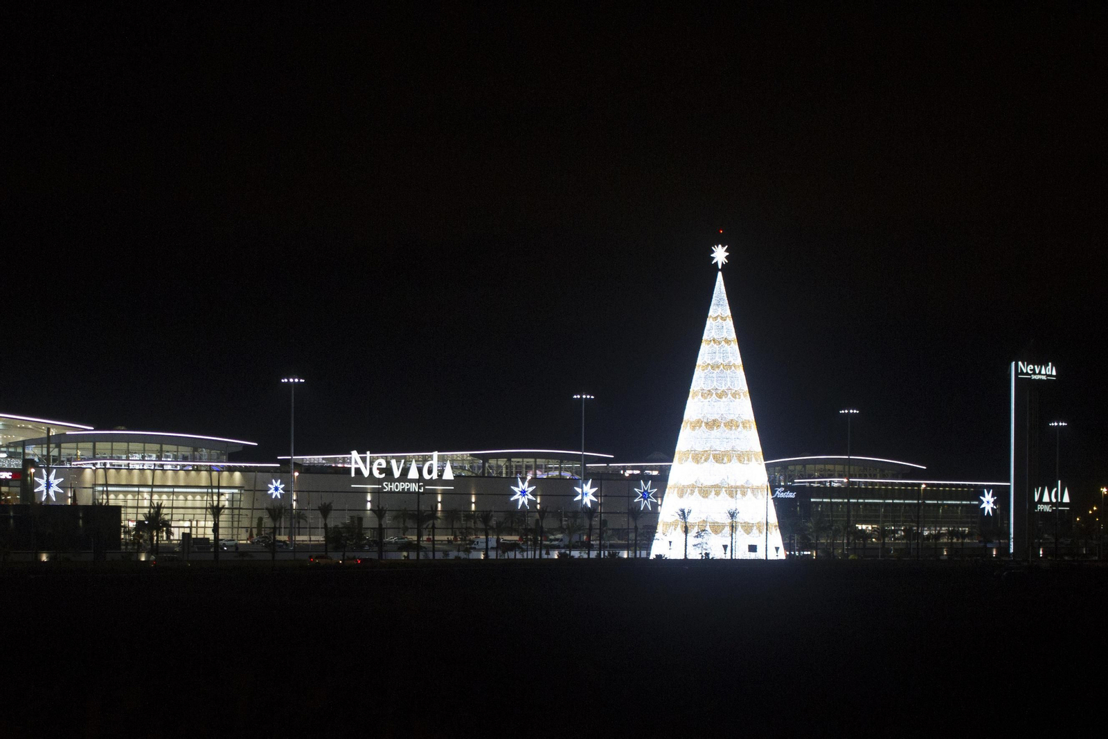 Fiesta en Granada por la apertura del Nevada