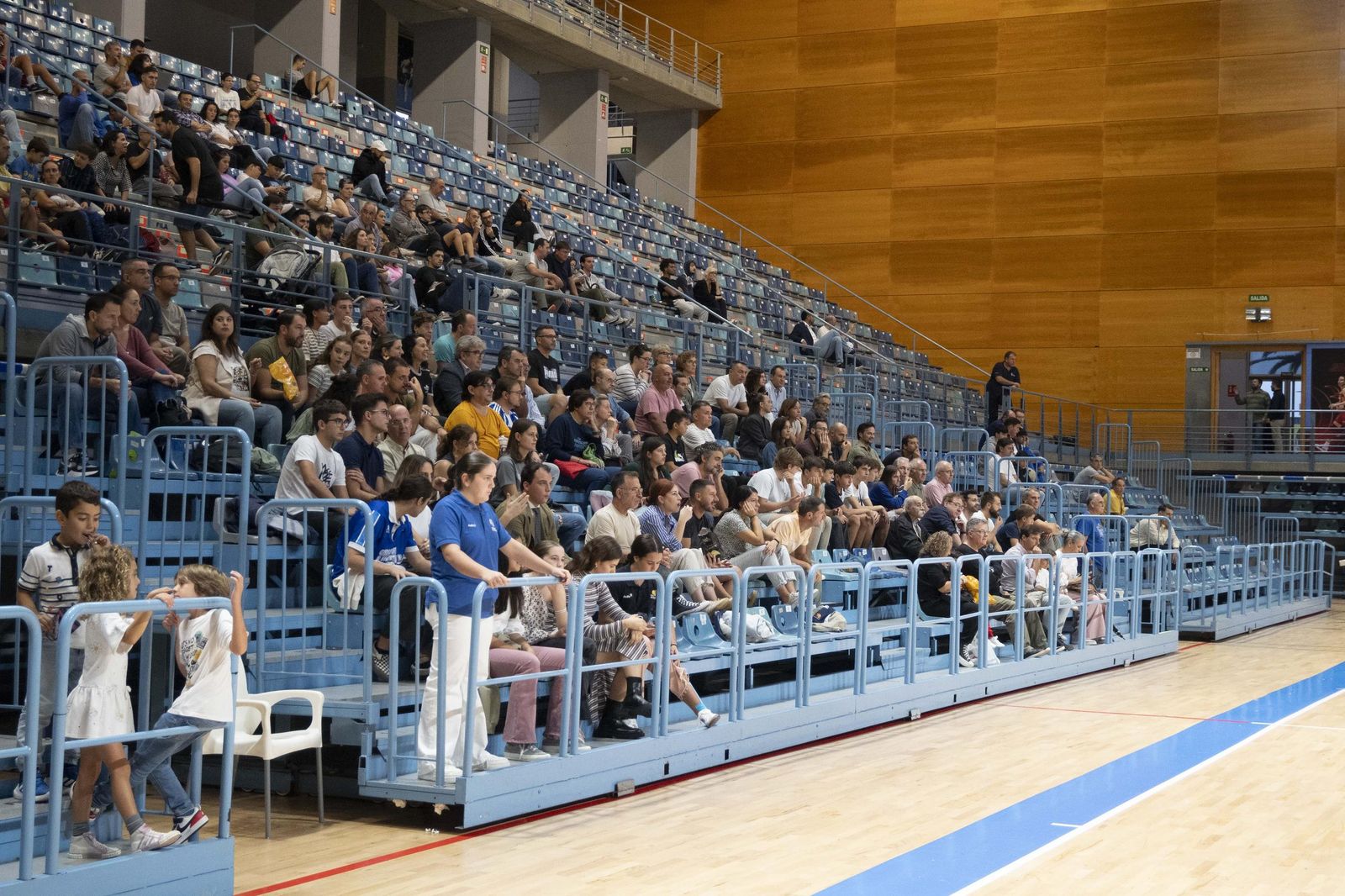 Imágenes del partido entre el Ciudad de Huelva y Biele ISB