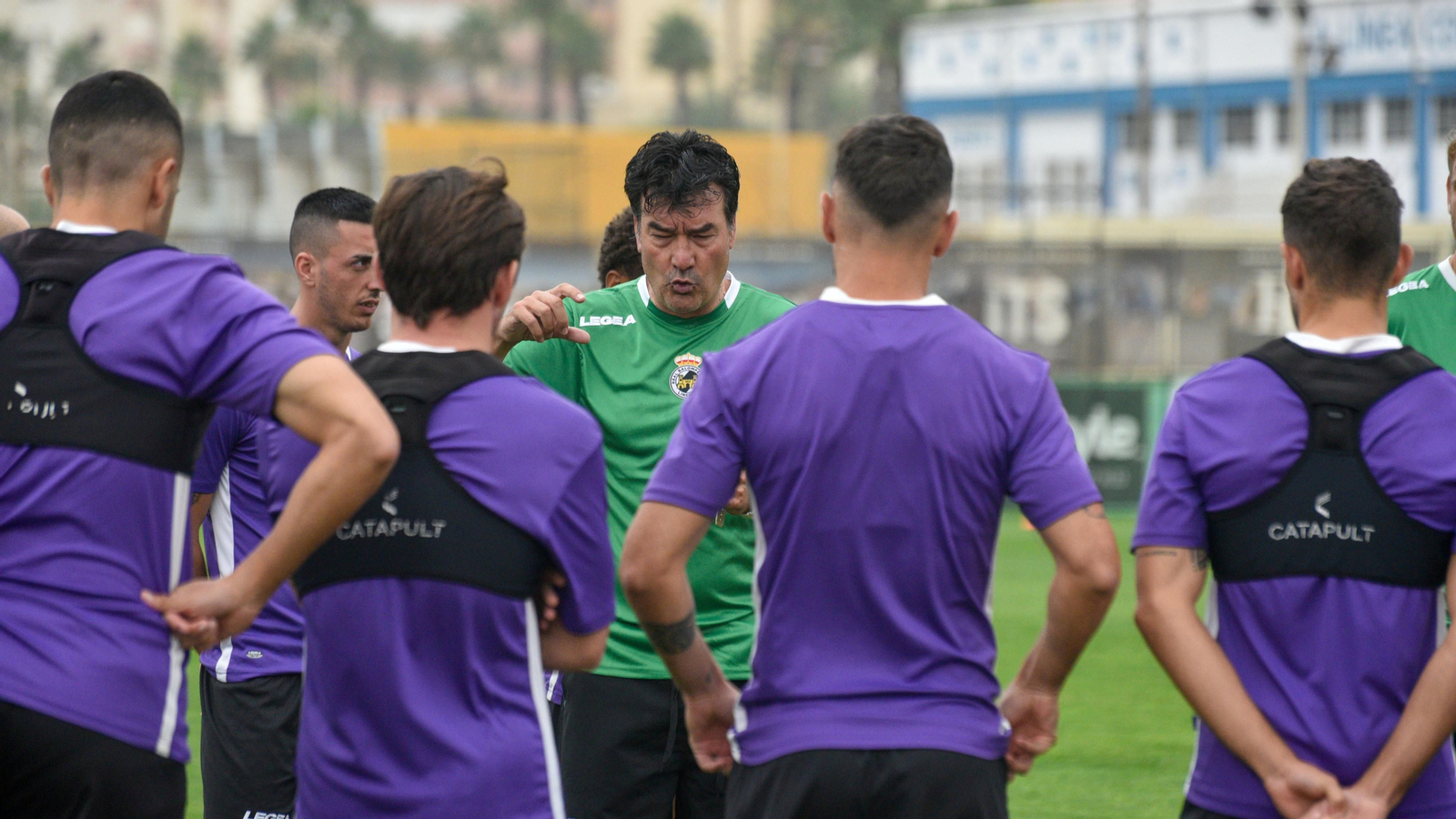 Fotos del primer entrenamiento de Rafa Escobar como entrenador de la Balona