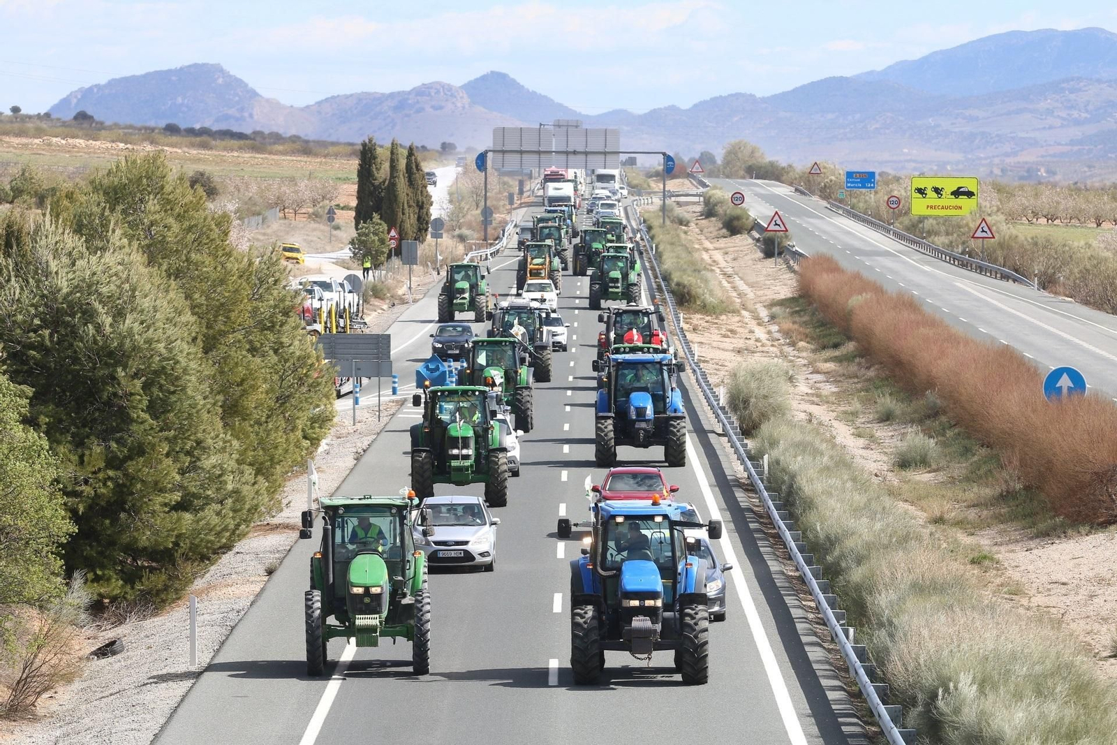 A-92 Norte cerca de Cúllar durante una protesta de agricultores